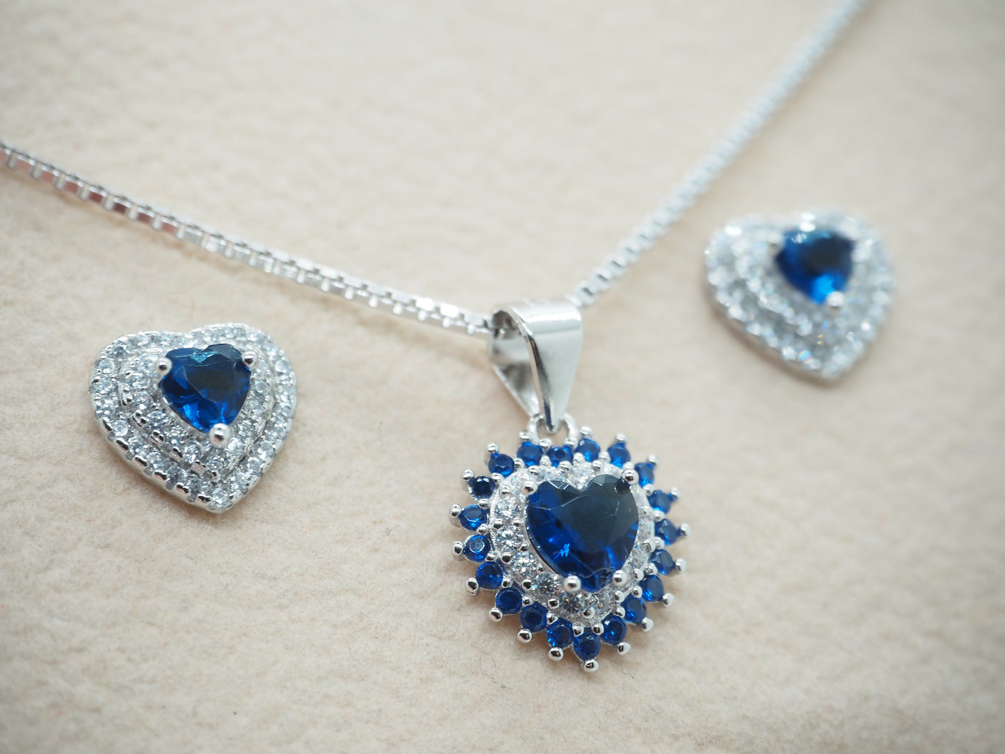 Parure cuore blu