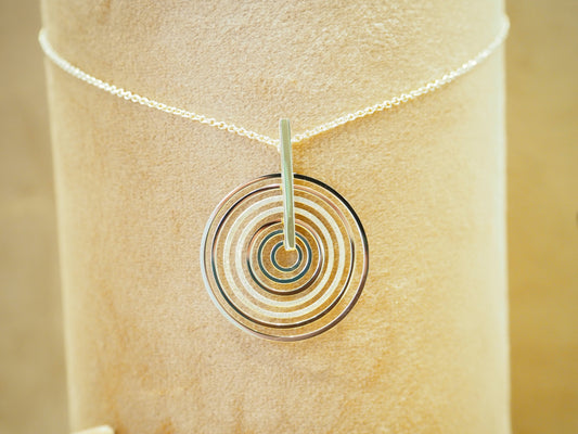 Collana multicerchi